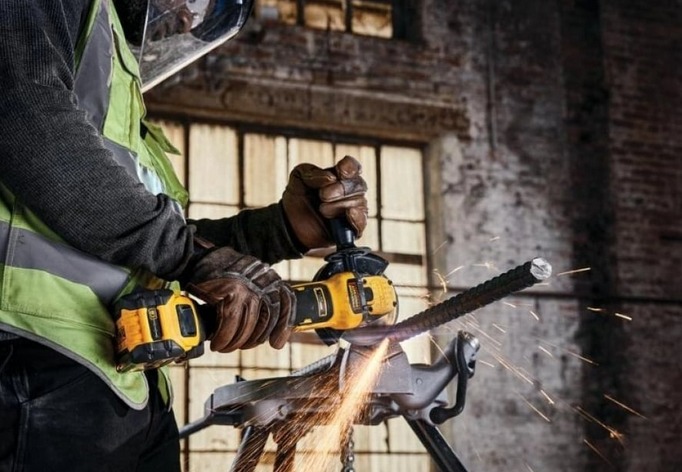 Laqonda DEWALT DCG409T1